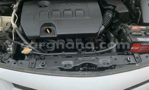 Sayi Na hannu Toyota Corolla White Mota in Accra a Greater Accra Sayi Na hannu Toyota Corolla White Mota in Accra a Greater Accra