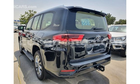 Buy Import Toyota Land Cruiser Black Car in Import - Dubai in Ashanti Buy Import Toyota Land Cruiser Black Car in Import - Dubai in Ashanti