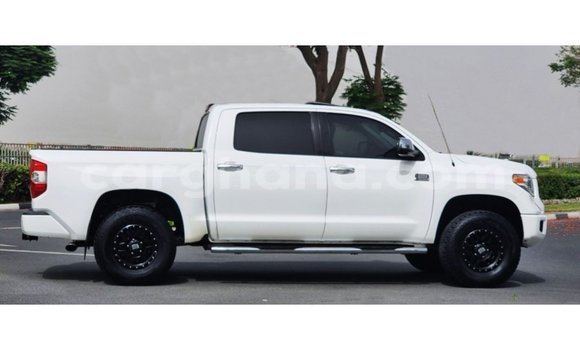 Sayi Imported Toyota Tundra White Mota in Import - Dubai a Ashanti Sayi Imported Toyota Tundra White Mota in Import - Dubai a Ashanti