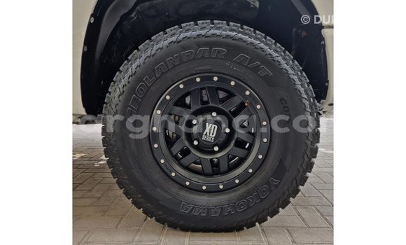 Sayi Imported Toyota Tundra White Mota in Import - Dubai a Ashanti Sayi Imported Toyota Tundra White Mota in Import - Dubai a Ashanti