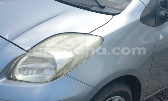 Sayi Na hannu Toyota Vitz Azurfa Mota in Accra a Greater Accra Sayi Na hannu Toyota Vitz Azurfa Mota in Accra a Greater Accra
