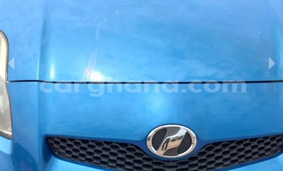 Ra Àlòkù Toyota Vitz Blue Ọkọ̀ in Accra ni Greater Accra