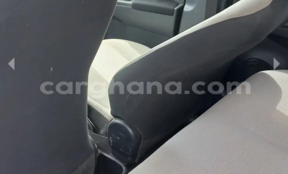 Sayi Na hannu Toyota Vitz Azurfa Mota in Accra a Greater Accra Sayi Na hannu Toyota Vitz Azurfa Mota in Accra a Greater Accra
