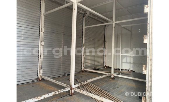 Ra Imported Mitsubishi i funfun Ọkọ̀ in Import - Dubai ni Ashanti Ra Imported Mitsubishi i funfun Ọkọ̀ in Import - Dubai ni Ashanti