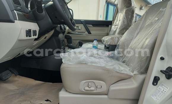 Sayi Na hannu Mitsubishi Pajero White Mota in Tema a Greater Accra Sayi Na hannu Mitsubishi Pajero White Mota in Tema a Greater Accra