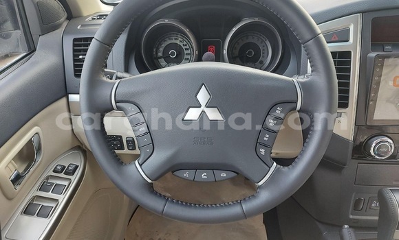 Sayi Na hannu Mitsubishi Pajero White Mota in Tema a Greater Accra Sayi Na hannu Mitsubishi Pajero White Mota in Tema a Greater Accra