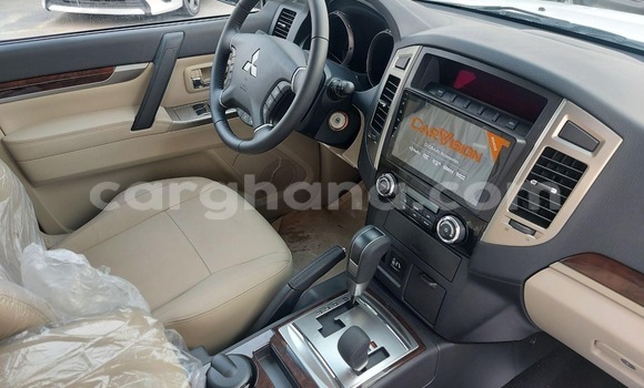 Sayi Na hannu Mitsubishi Pajero White Mota in Tema a Greater Accra Sayi Na hannu Mitsubishi Pajero White Mota in Tema a Greater Accra