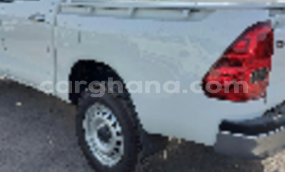 Buy Used Toyota Hilux White Car in Tema in Greater Accra Buy Used Toyota Hilux White Car in Tema in Greater Accra