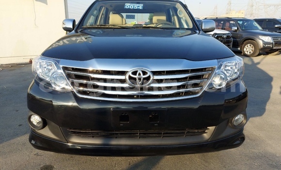 Ra Àlòkù Toyota Fortuner Black Ọkọ̀ in Tema ni Greater Accra Ra Àlòkù Toyota Fortuner Black Ọkọ̀ in Tema ni Greater Accra