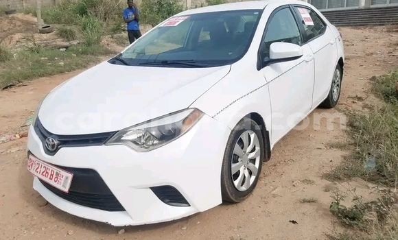 Buy Used Toyota Corolla White Car in Accra in Greater Accra