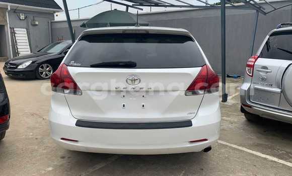 Buy Used Toyota Venza White Car in Accra in Greater Accra Buy Used Toyota Venza White Car in Accra in Greater Accra