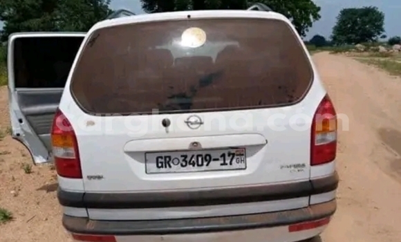 Sayi Na hannu Opel Astra Azurfa Mota in Accra a Greater Accra Sayi Na hannu Opel Astra Azurfa Mota in Accra a Greater Accra