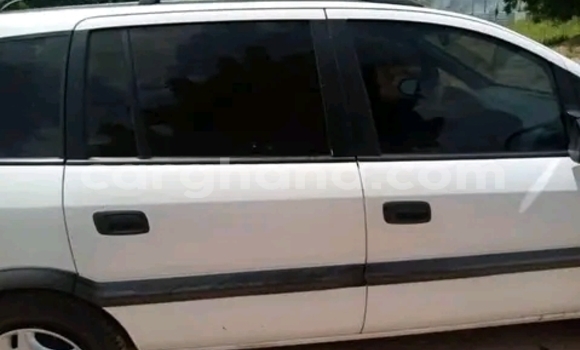 Sayi Na hannu Opel Astra Azurfa Mota in Accra a Greater Accra Sayi Na hannu Opel Astra Azurfa Mota in Accra a Greater Accra