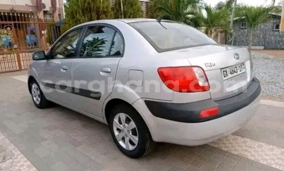 Sayi Na hannu Kia Rio Azurfa Mota in Accra a Greater Accra Sayi Na hannu Kia Rio Azurfa Mota in Accra a Greater Accra