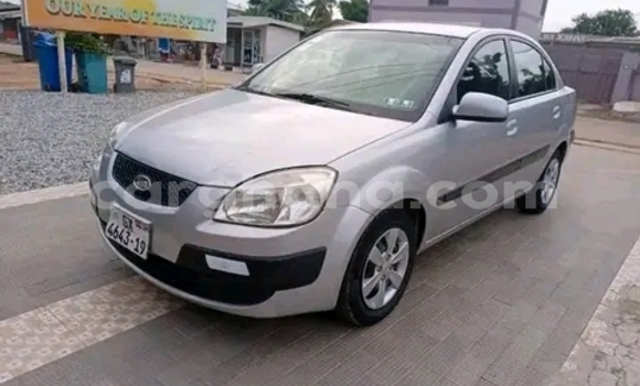 Sayi Na hannu Kia Rio Azurfa Mota in Accra a Greater Accra Sayi Na hannu Kia Rio Azurfa Mota in Accra a Greater Accra