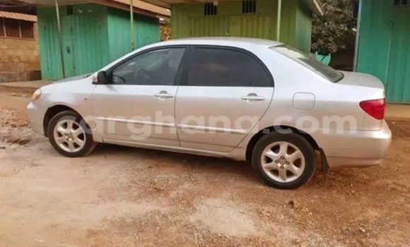 Sayi Na hannu Toyota Corolla Azurfa Mota in Accra a Greater Accra Sayi Na hannu Toyota Corolla Azurfa Mota in Accra a Greater Accra