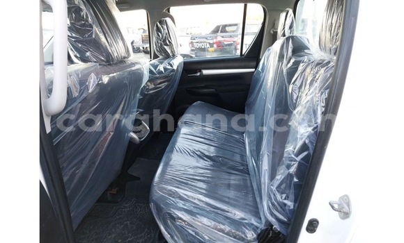 Buy Used Toyota Hilux White Car in Tema in Greater Accra Buy Used Toyota Hilux White Car in Tema in Greater Accra