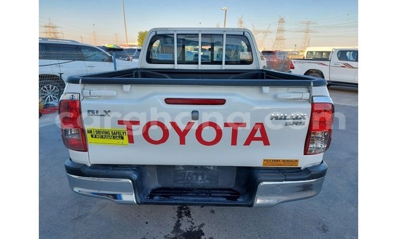 Buy Used Toyota Hilux White Car in Tema in Greater Accra Buy Used Toyota Hilux White Car in Tema in Greater Accra