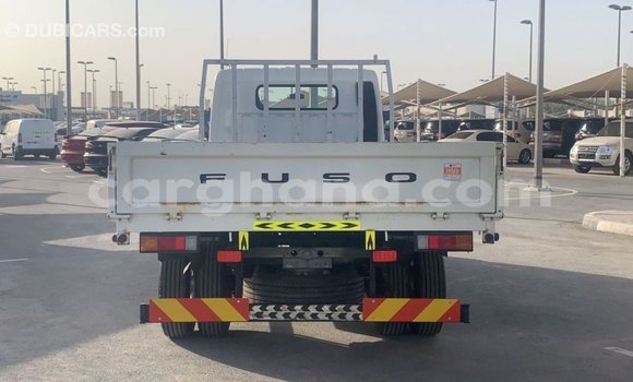 Ra Imported Mitsubishi i funfun Ọkọ̀ in Import - Dubai ni Ashanti Ra Imported Mitsubishi i funfun Ọkọ̀ in Import - Dubai ni Ashanti