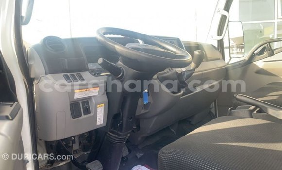 Ra Imported Mitsubishi i funfun Ọkọ̀ in Import - Dubai ni Ashanti Ra Imported Mitsubishi i funfun Ọkọ̀ in Import - Dubai ni Ashanti