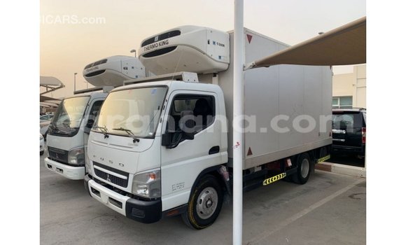 Ra Imported Mitsubishi i funfun Ọkọ̀ in Import - Dubai ni Ashanti Ra Imported Mitsubishi i funfun Ọkọ̀ in Import - Dubai ni Ashanti