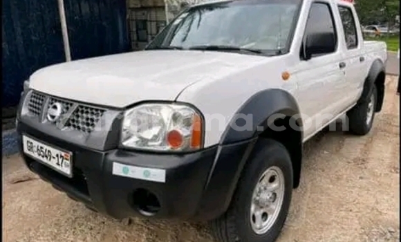 Ra Àlòkù Nissan Pickup funfun Ọkọ̀ in Sekondi–Takoradi Metropolitan ni Oorun