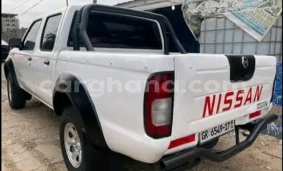 Ra Àlòkù Nissan Pickup funfun Ọkọ̀ in Sekondi–Takoradi Metropolitan ni Oorun Ra Àlòkù Nissan Pickup funfun Ọkọ̀ in Sekondi–Takoradi Metropolitan ni Oorun
