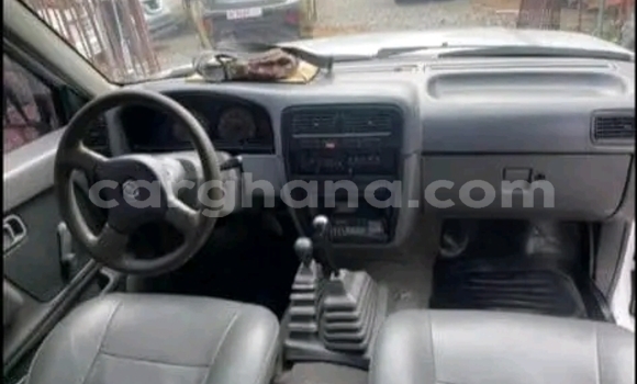 Ra Àlòkù Nissan Pickup funfun Ọkọ̀ in Sekondi–Takoradi Metropolitan ni Oorun Ra Àlòkù Nissan Pickup funfun Ọkọ̀ in Sekondi–Takoradi Metropolitan ni Oorun
