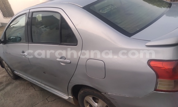 Sayi Na hannu Toyota Yaris Azurfa Mota in Accra a Greater Accra Sayi Na hannu Toyota Yaris Azurfa Mota in Accra a Greater Accra