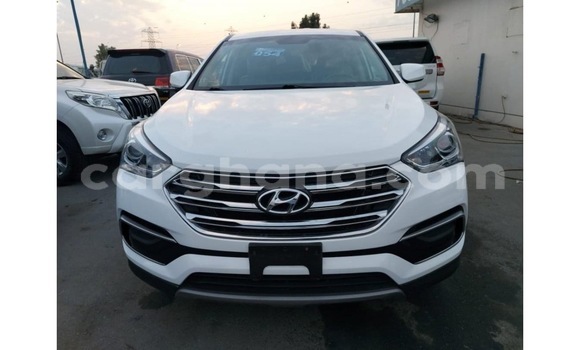 Buy Used Hyundai Santa Fe White Car in Accra in Greater Accra Buy Used Hyundai Santa Fe White Car in Accra in Greater Accra