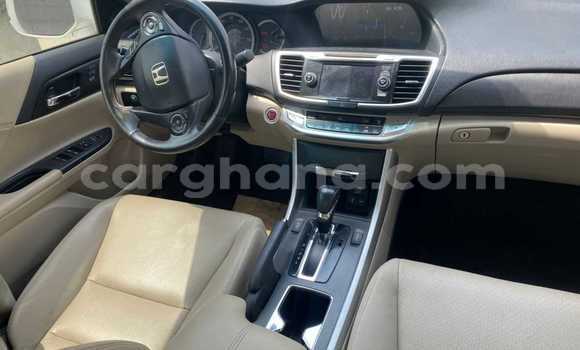 Sayi Na hannu Honda Accord White Mota in Accra a Greater Accra Sayi Na hannu Honda Accord White Mota in Accra a Greater Accra