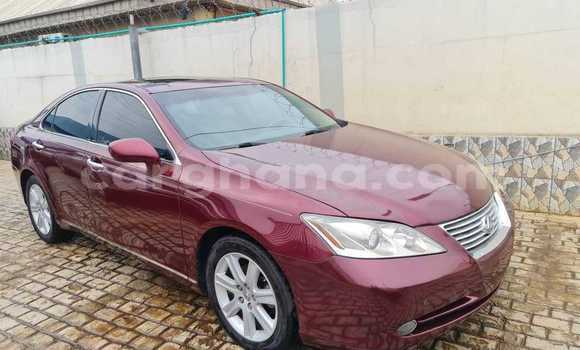 Sayi Na hannu Lexus ES Red Mota in Accra a Greater Accra