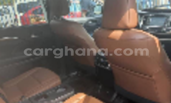 Ra Àlòkù Toyota Highlander funfun Ọkọ̀ in Accra ni Greater Accra Ra Àlòkù Toyota Highlander funfun Ọkọ̀ in Accra ni Greater Accra