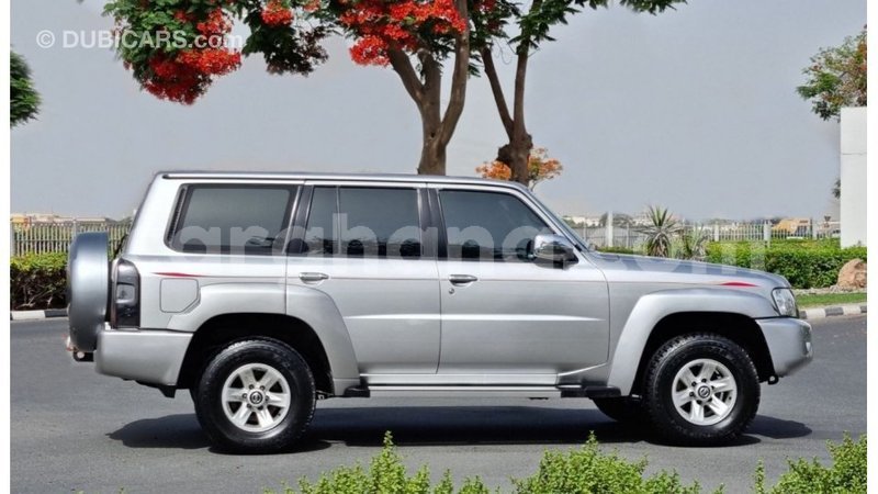 Big with watermark nissan patrol ashanti import dubai 45080