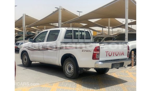Ra Imported Toyota Hilux funfun Ọkọ̀ in Import - Dubai ni Ashanti Ra Imported Toyota Hilux funfun Ọkọ̀ in Import - Dubai ni Ashanti