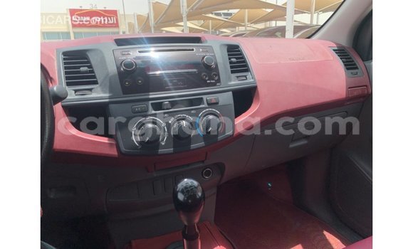 Ra Imported Toyota Hilux funfun Ọkọ̀ in Import - Dubai ni Ashanti Ra Imported Toyota Hilux funfun Ọkọ̀ in Import - Dubai ni Ashanti