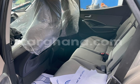 Sayi Na hannu Hyundai Santa Fe Black Mota in Accra a Greater Accra Sayi Na hannu Hyundai Santa Fe Black Mota in Accra a Greater Accra