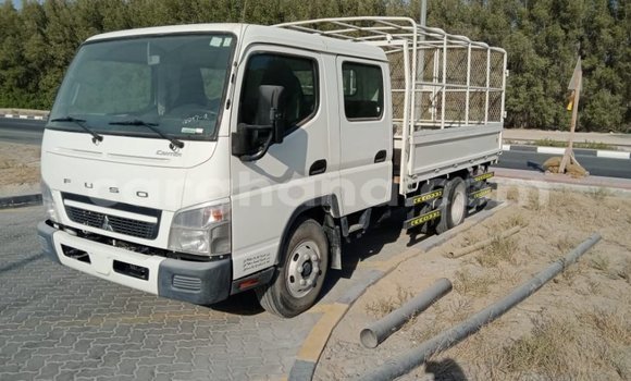 Ra Imported Mitsubishi i funfun Ọkọ̀ in Import - Dubai ni Ashanti Ra Imported Mitsubishi i funfun Ọkọ̀ in Import - Dubai ni Ashanti