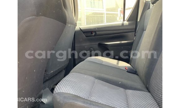 Ra Imported Toyota Hilux funfun Ọkọ̀ in Import - Dubai ni Ashanti Ra Imported Toyota Hilux funfun Ọkọ̀ in Import - Dubai ni Ashanti