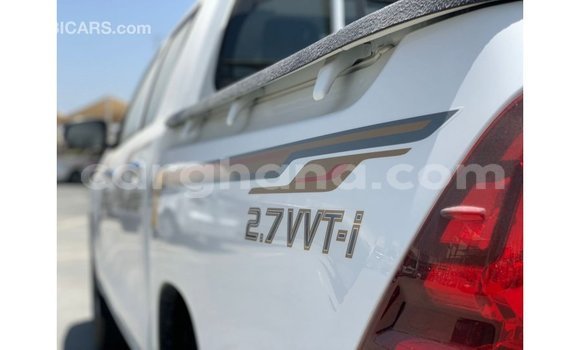 Ra Imported Toyota Hilux funfun Ọkọ̀ in Import - Dubai ni Ashanti Ra Imported Toyota Hilux funfun Ọkọ̀ in Import - Dubai ni Ashanti