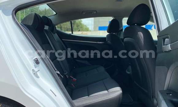 Sayi Na hannu Hyundai Elantra White Mota in Accra a Greater Accra Sayi Na hannu Hyundai Elantra White Mota in Accra a Greater Accra