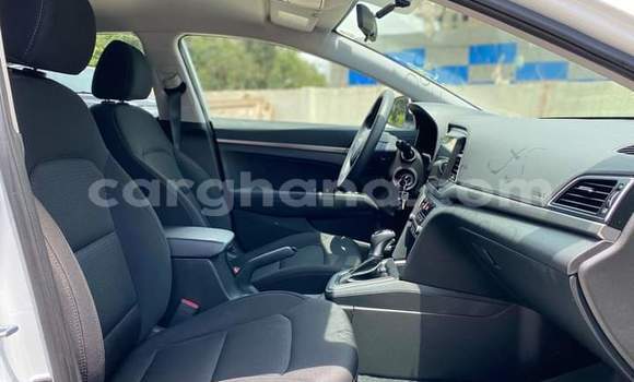 Sayi Na hannu Hyundai Elantra White Mota in Accra a Greater Accra Sayi Na hannu Hyundai Elantra White Mota in Accra a Greater Accra