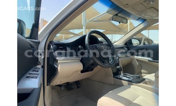 Buy Import Toyota Camry White Car in Import - Dubai in Ashanti Buy Import Toyota Camry White Car in Import - Dubai in Ashanti