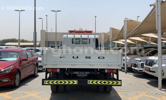 Ra Imported Mitsubishi i funfun Ọkọ̀ in Import - Dubai ni Ashanti Ra Imported Mitsubishi i funfun Ọkọ̀ in Import - Dubai ni Ashanti