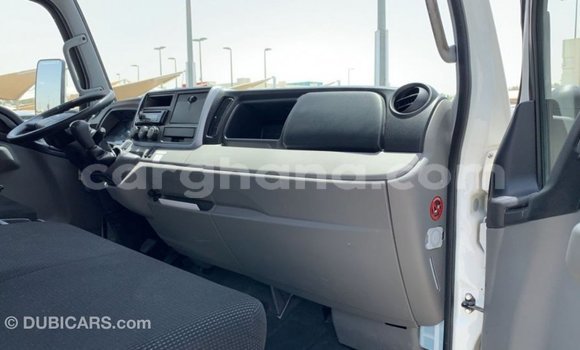 Ra Imported Mitsubishi i funfun Ọkọ̀ in Import - Dubai ni Ashanti Ra Imported Mitsubishi i funfun Ọkọ̀ in Import - Dubai ni Ashanti