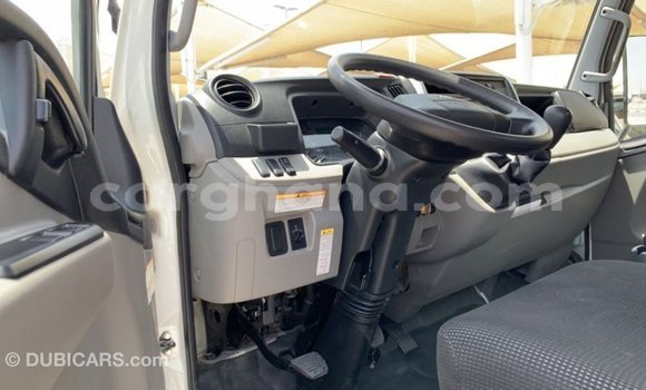 Ra Imported Mitsubishi i funfun Ọkọ̀ in Import - Dubai ni Ashanti Ra Imported Mitsubishi i funfun Ọkọ̀ in Import - Dubai ni Ashanti