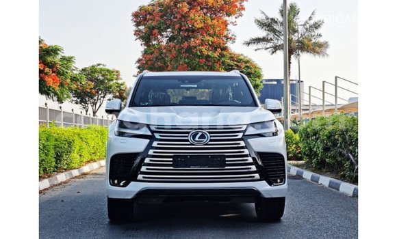 Ra Imported Lexus LX funfun Ọkọ̀ in Import - Dubai ni Ashanti Ra Imported Lexus LX funfun Ọkọ̀ in Import - Dubai ni Ashanti