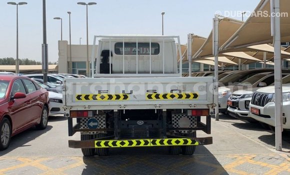 Sayi Imported Mitsubishi i White Mota in Import - Dubai a Ashanti Sayi Imported Mitsubishi i White Mota in Import - Dubai a Ashanti