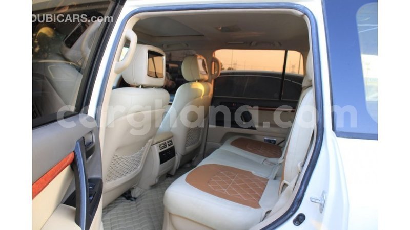 Big with watermark toyota land cruiser ashanti import dubai 45174