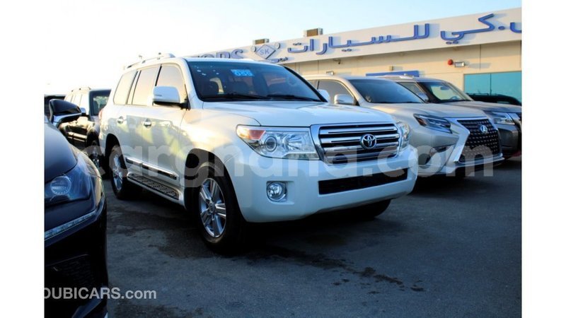 Big with watermark toyota land cruiser ashanti import dubai 45174